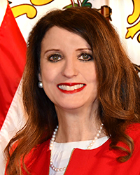 DSC_4841ann urling touched hair1.png
